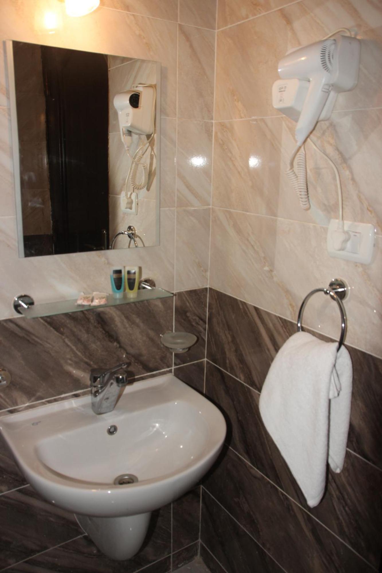 Farida Pyramids Boutique Hotel Kafret el-Gabal Εξωτερικό φωτογραφία